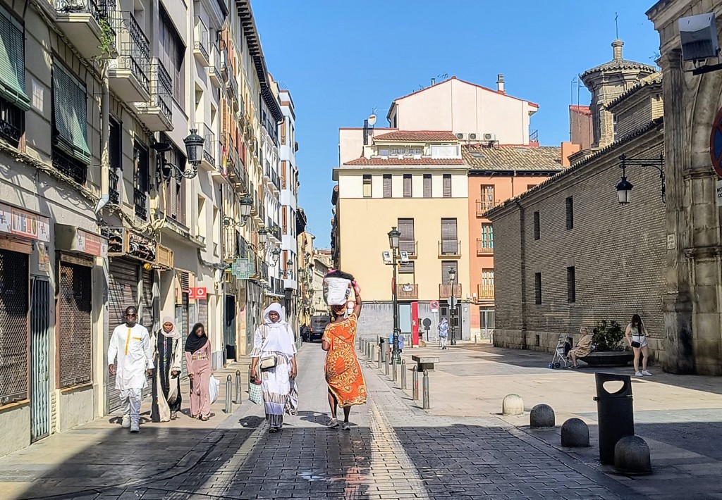 Calle San Pablo, fiesta del cordero. M Gistaín