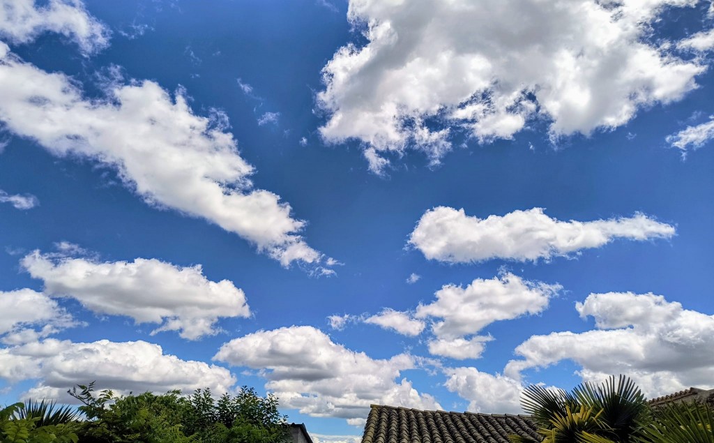 Cielos de mayo. M Gistaín
