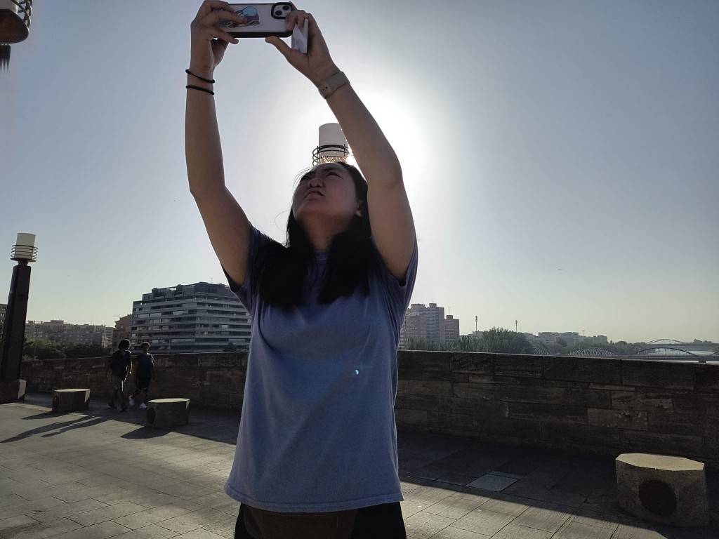 Selfi en el Puente de Piedra en Zaragoza. M Gistaín