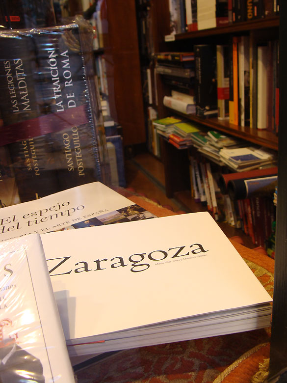 Portada del libro “Lo mejor de Zaragoza”